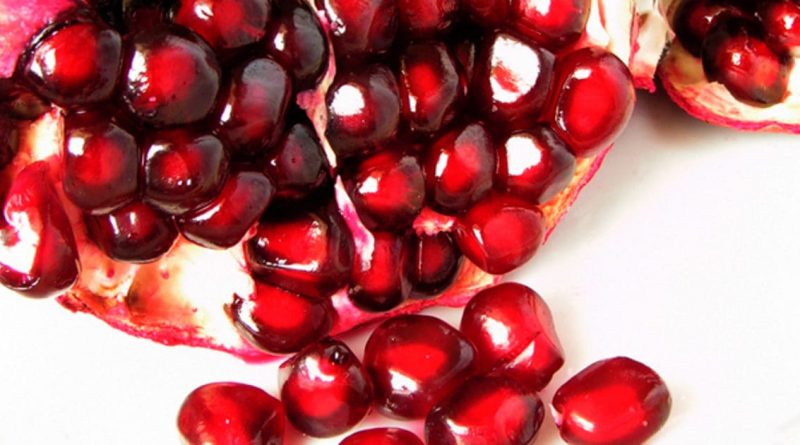 10 Benefits of Pomegranate