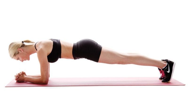 This Simple Plank Variation Will Strengthen Your Shoulders and Core