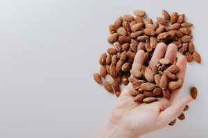 4-Healthy-Nuts-to-Reduce-Your-Risk-of-Heart-Disease